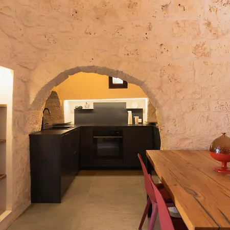 Villa Il Trullo Dell'aia - *