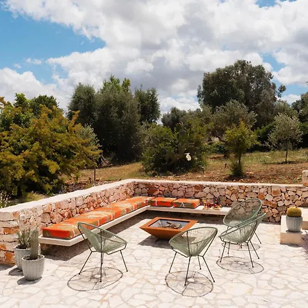 Villa Il Trullo Dell'aia - *