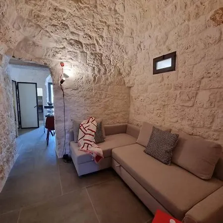 Il Trullo Dell'aia - *