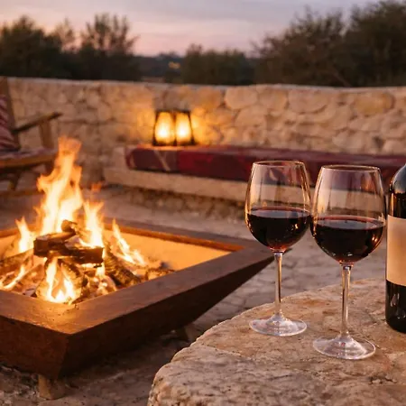 Villa Il Trullo Dell'aia - *